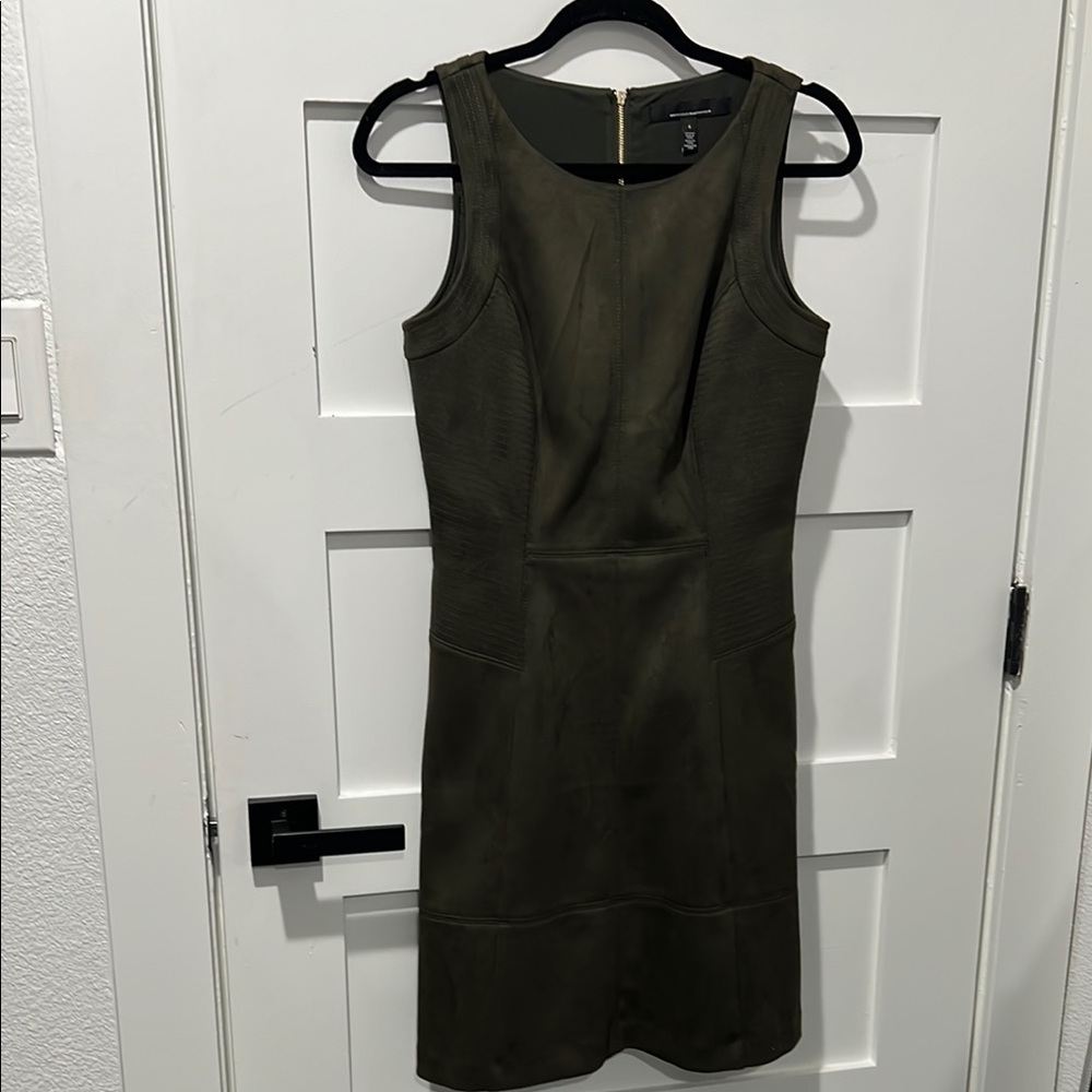 Chic Olive Green Sleeveless Dress